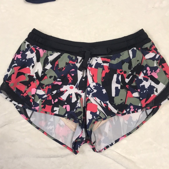 lululemon athletica Pants - Lululemon Hotty Hot Short